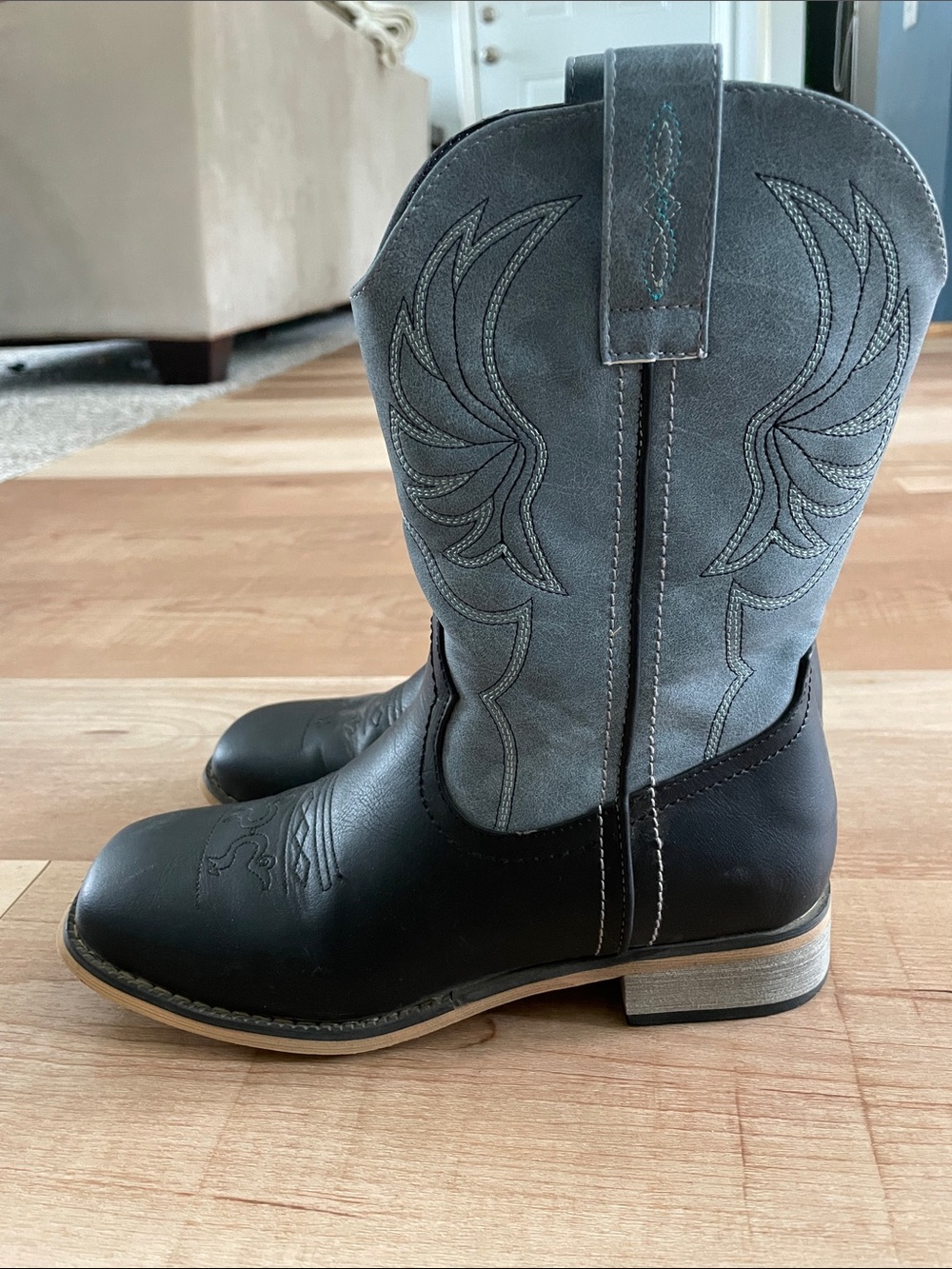 Black and Gray Western CowgirlBoots